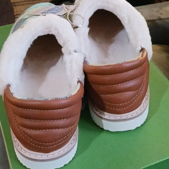 Sanuk Cozy Vibes Slippers - Picture 3 of 7